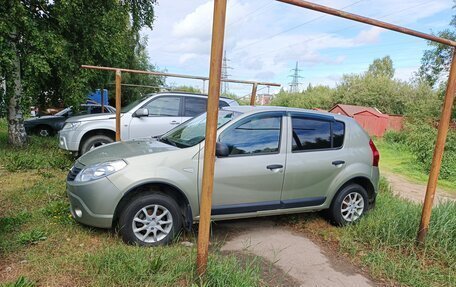 Renault Sandero I, 2013 год, 550 000 рублей, 4 фотография
