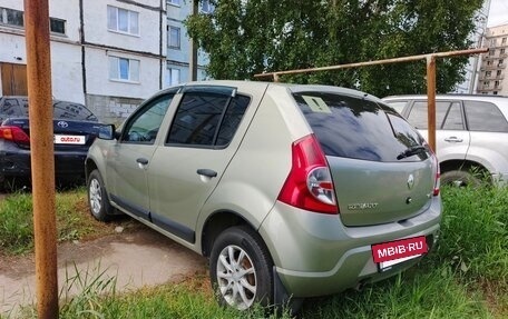 Renault Sandero I, 2013 год, 550 000 рублей, 2 фотография
