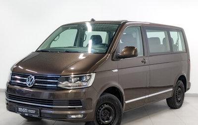 Volkswagen Caravelle T6 рестайлинг, 2017 год, 3 535 000 рублей, 1 фотография