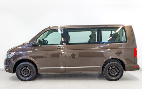 Volkswagen Caravelle T6 рестайлинг, 2017 год, 3 535 000 рублей, 8 фотография