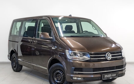 Volkswagen Caravelle T6 рестайлинг, 2017 год, 3 535 000 рублей, 3 фотография
