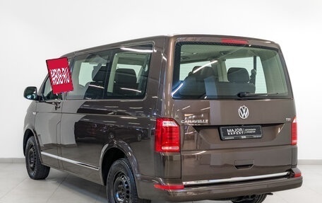 Volkswagen Caravelle T6 рестайлинг, 2017 год, 3 535 000 рублей, 7 фотография