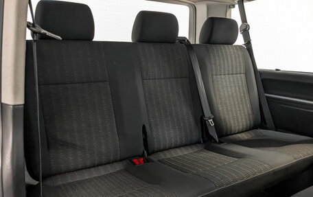 Volkswagen Caravelle T6 рестайлинг, 2017 год, 3 535 000 рублей, 25 фотография