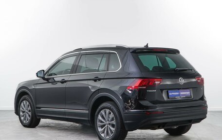 Volkswagen Tiguan II, 2018 год, 2 978 360 рублей, 2 фотография