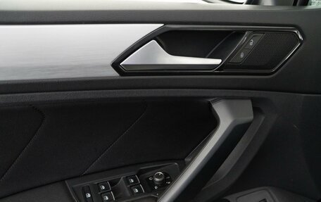 Volkswagen Tiguan II, 2018 год, 2 978 360 рублей, 12 фотография