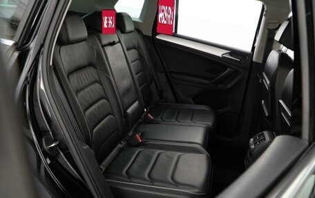 Volkswagen Tiguan II, 2018 год, 2 978 360 рублей, 8 фотография
