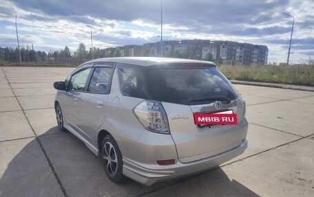 Honda Fit Shuttle I рестайлинг, 2011 год, 1 050 000 рублей, 8 фотография