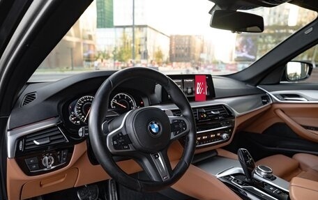 BMW 5 серия, 2017 год, 2 890 000 рублей, 15 фотография