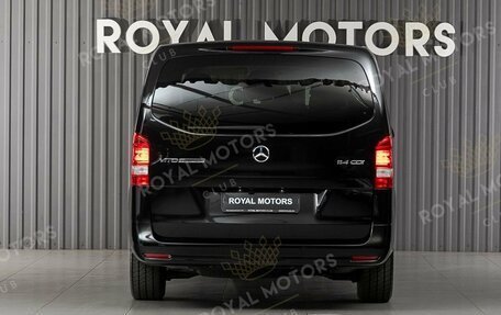 Mercedes-Benz Vito, 2023 год, 6 200 000 рублей, 4 фотография