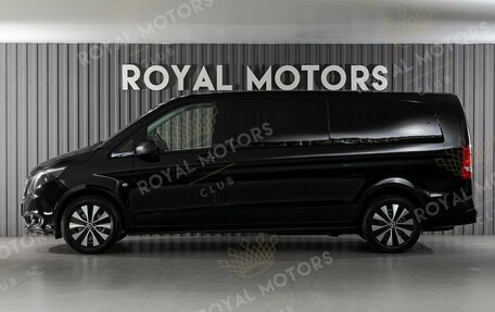 Mercedes-Benz Vito, 2023 год, 6 200 000 рублей, 3 фотография