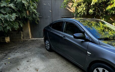 Hyundai Solaris II рестайлинг, 2013 год, 870 000 рублей, 9 фотография