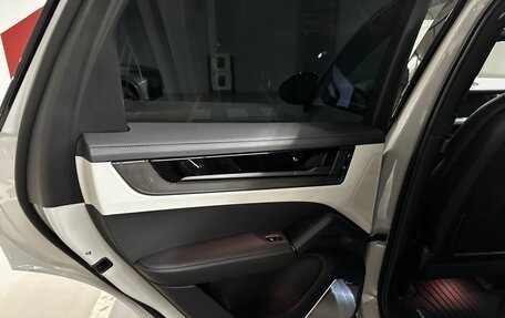 Porsche Cayenne III, 2024 год, 24 500 000 рублей, 13 фотография