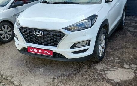 Hyundai Tucson III, 2018 год, 1 800 000 рублей, 1 фотография