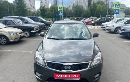 KIA cee'd I рестайлинг, 2011 год, 820 000 рублей, 1 фотография