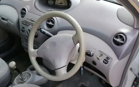 Toyota Platz, 2000 год, 270 000 рублей, 9 фотография