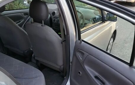 Toyota Platz, 2000 год, 270 000 рублей, 11 фотография