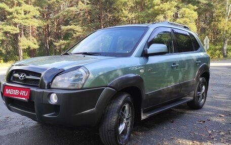 Hyundai Tucson III, 2006 год, 870 000 рублей, 2 фотография