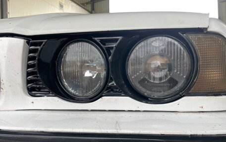 BMW 5 серия, 1988 год, 300 000 рублей, 14 фотография