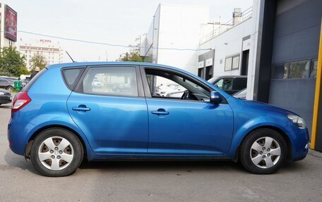 KIA cee'd I рестайлинг, 2011 год, 643 000 рублей, 4 фотография