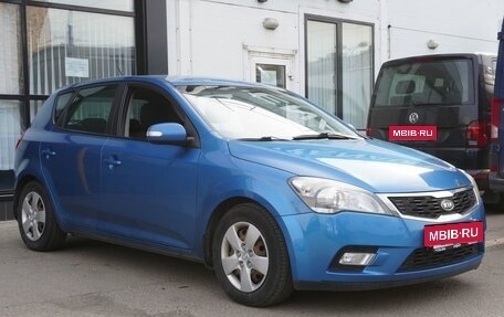 KIA cee'd I рестайлинг, 2011 год, 643 000 рублей, 3 фотография