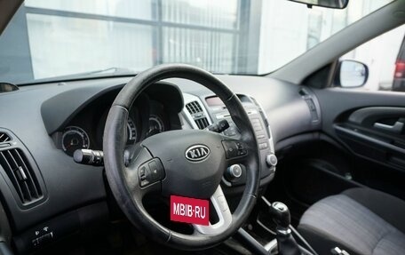 KIA cee'd I рестайлинг, 2011 год, 643 000 рублей, 12 фотография