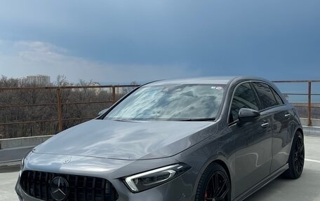 Mercedes-Benz A-Класс, 2019 год, 1 880 000 рублей, 1 фотография