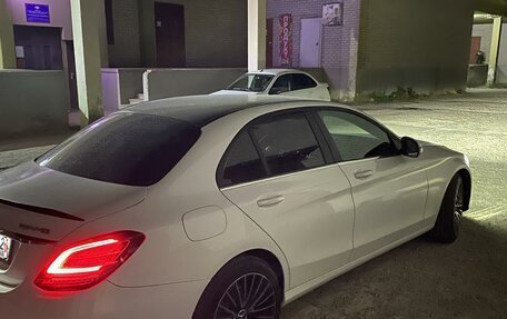 Mercedes-Benz C-Класс, 2018 год, 2 500 000 рублей, 8 фотография
