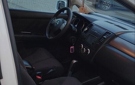 Nissan Tiida, 2011 год, 890 000 рублей, 13 фотография