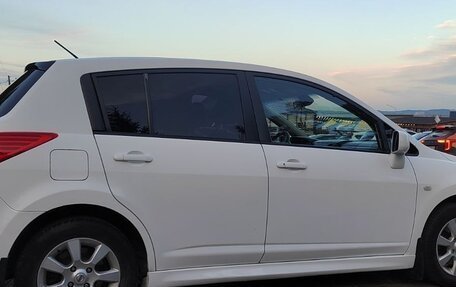 Nissan Tiida, 2011 год, 890 000 рублей, 26 фотография