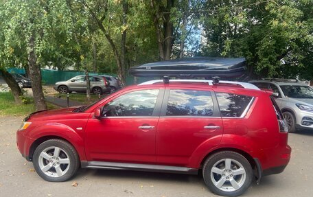 Mitsubishi Outlander III рестайлинг 3, 2008 год, 850 000 рублей, 2 фотография