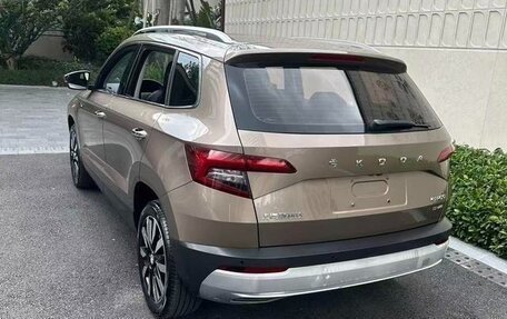 Skoda Karoq I, 2021 год, 1 800 000 рублей, 4 фотография