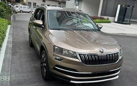 Skoda Karoq I, 2021 год, 1 800 000 рублей, 3 фотография