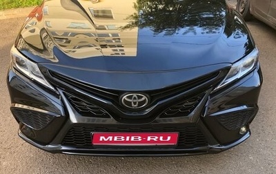 Toyota Camry, 2017 год, 2 700 000 рублей, 1 фотография