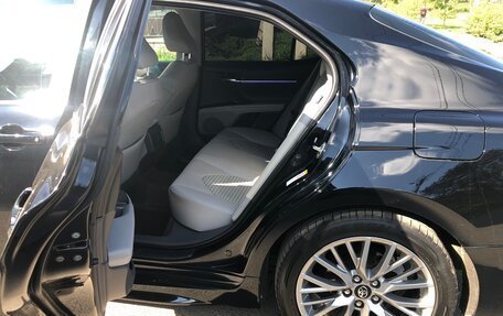 Toyota Camry, 2017 год, 2 700 000 рублей, 6 фотография