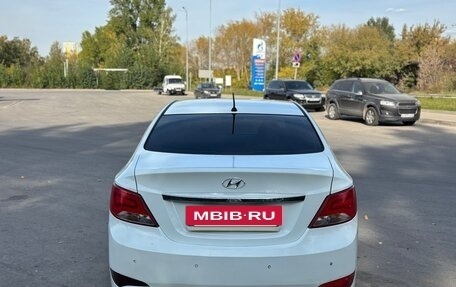 Hyundai Solaris II рестайлинг, 2015 год, 870 000 рублей, 4 фотография