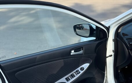 Hyundai Solaris II рестайлинг, 2015 год, 870 000 рублей, 12 фотография