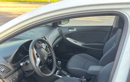 Hyundai Solaris II рестайлинг, 2015 год, 870 000 рублей, 11 фотография