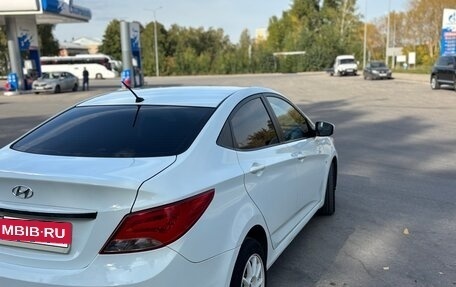Hyundai Solaris II рестайлинг, 2015 год, 870 000 рублей, 6 фотография