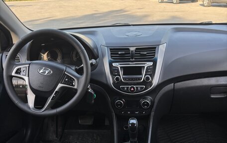 Hyundai Solaris II рестайлинг, 2015 год, 870 000 рублей, 19 фотография