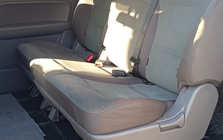 Hyundai H-1 II рестайлинг, 2013 год, 1 580 000 рублей, 2 фотография