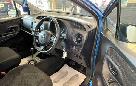 Toyota Vitz, 2017 год, 1 149 999 рублей, 10 фотография