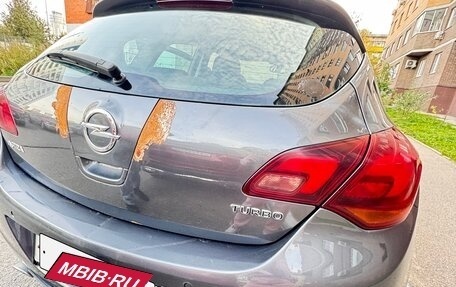 Opel Astra J, 2010 год, 730 000 рублей, 11 фотография