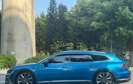 Volkswagen Passat CC, 2022 год, 2 715 000 рублей, 3 фотография