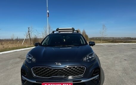 KIA Sportage IV рестайлинг, 2020 год, 2 800 000 рублей, 2 фотография