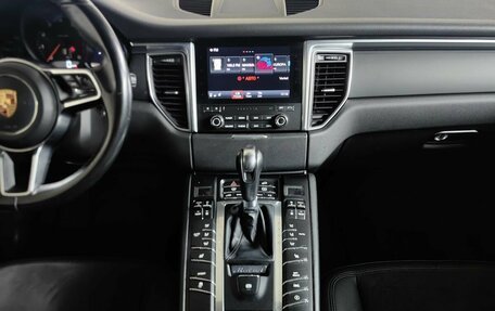 Porsche Macan I рестайлинг, 2016 год, 3 055 000 рублей, 15 фотография