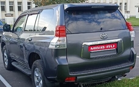 Toyota Land Cruiser Prado 150 рестайлинг 2, 2011 год, 1 700 000 рублей, 4 фотография
