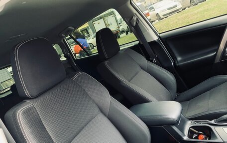 Toyota RAV4, 2019 год, 2 980 000 рублей, 22 фотография