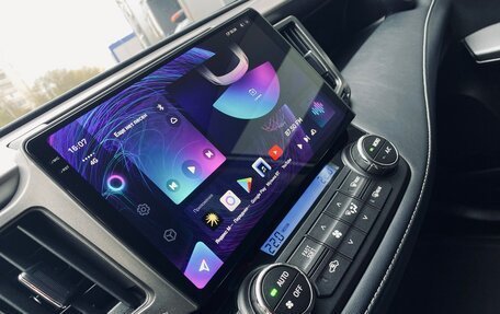 Toyota RAV4, 2019 год, 2 980 000 рублей, 18 фотография