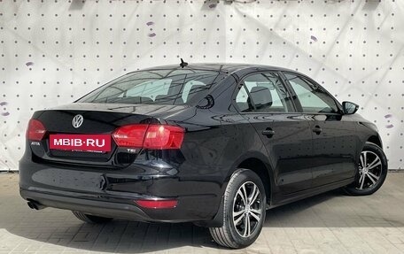 Volkswagen Jetta VI, 2012 год, 1 085 000 рублей, 4 фотография