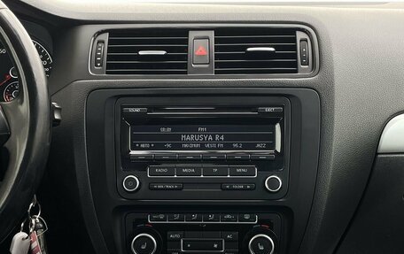 Volkswagen Jetta VI, 2012 год, 1 085 000 рублей, 17 фотография